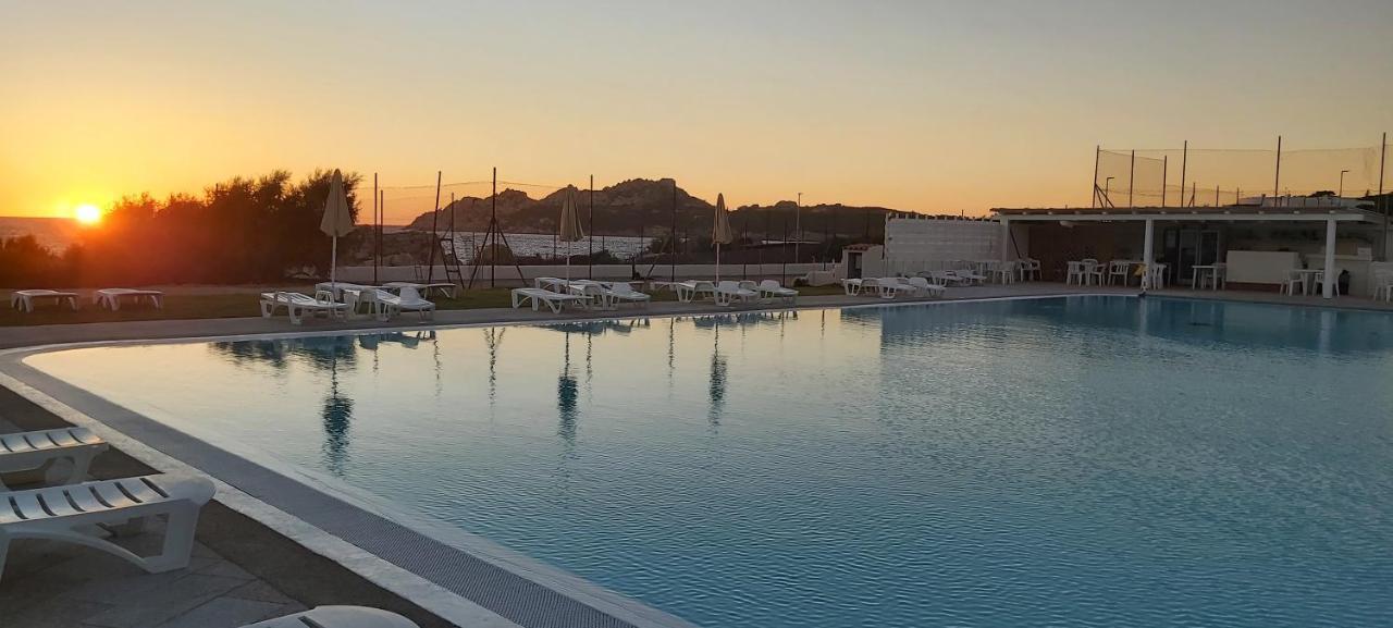 Residence Baia Santa Reparata Santa Teresa Gallura Exterior foto